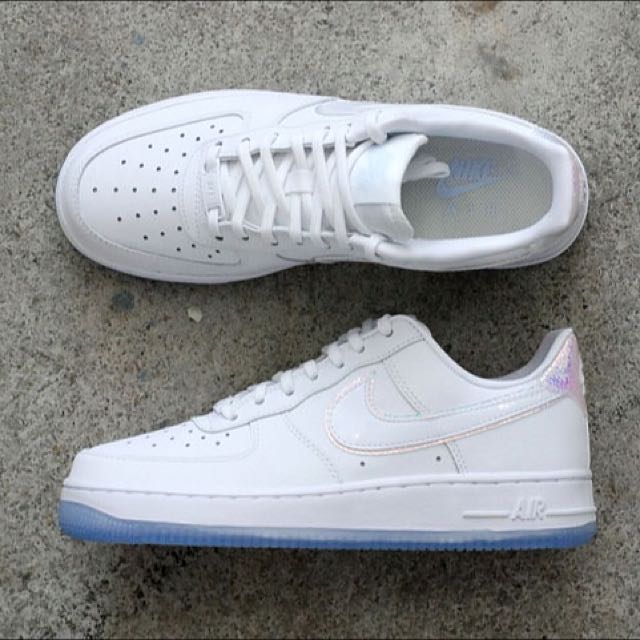 nike air force 1 womens holographic