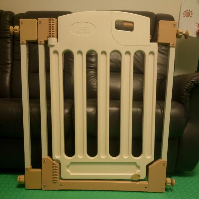 Jtc baby gate clearance
