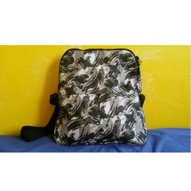 onitsuka tiger sling bag