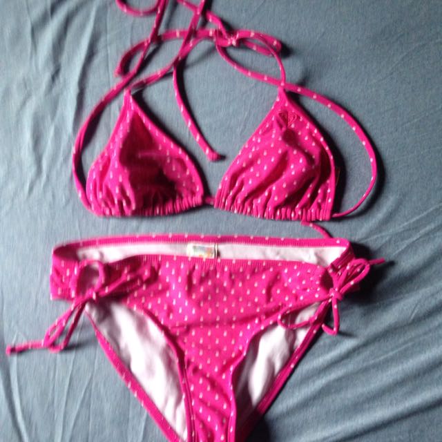 Roxy Swimwear 2 Piece, Women's Fashion, Swimwear, Bikinis & Swimsuits