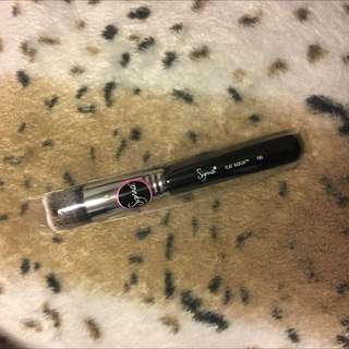 Sigma Beauty F80 Flat Kabuki Brush