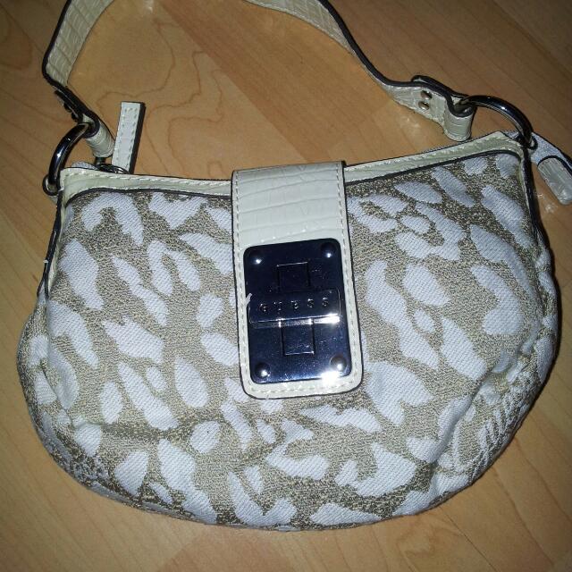 Guess lacquer chic clutch main image 1