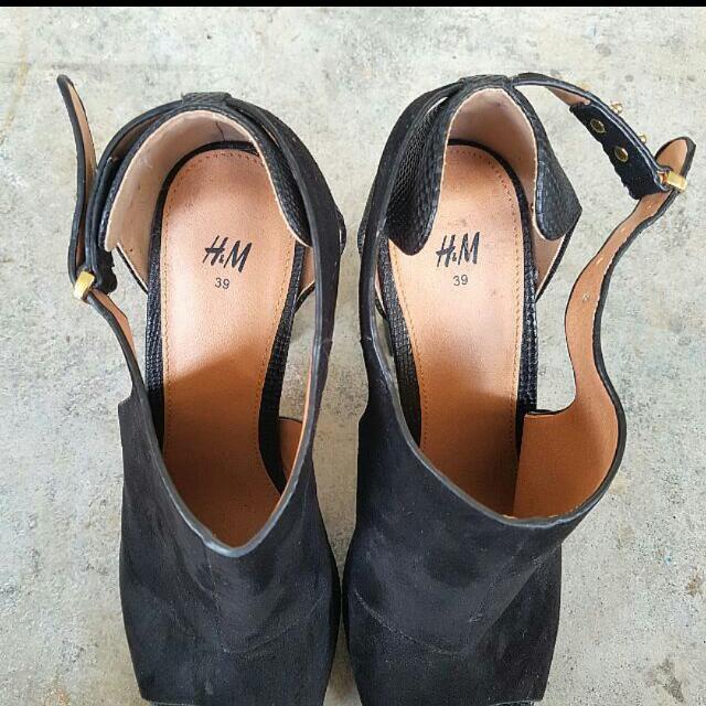 H M Black Peep Toe Ankle Boots 39 Women s Fashion Footwear Boots on Carousell