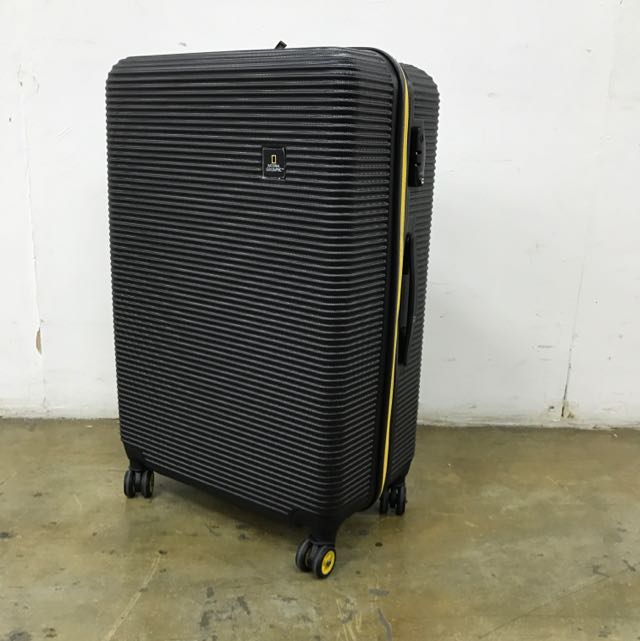 national geographic abroad luggage