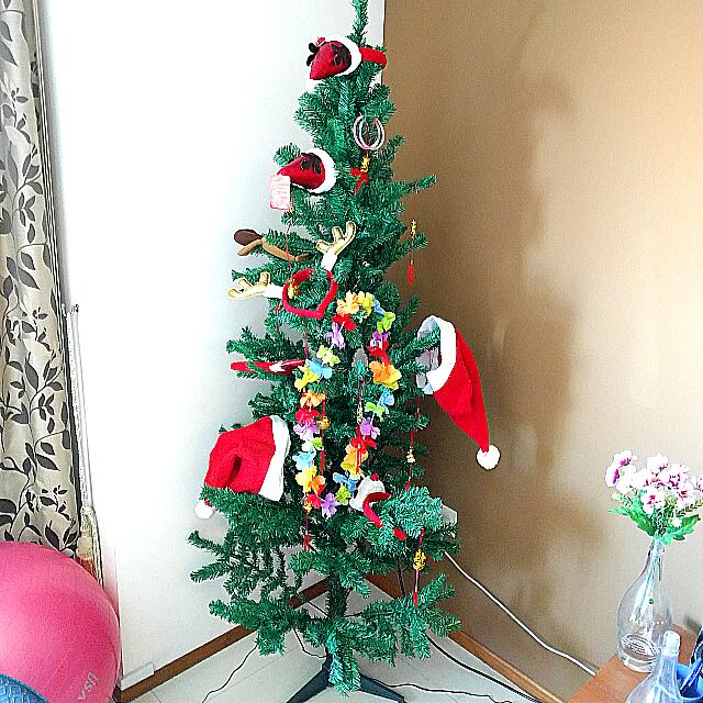 Basic Christmas Tree 6ft/180cm, Furniture & Home Living, Home Decor ...