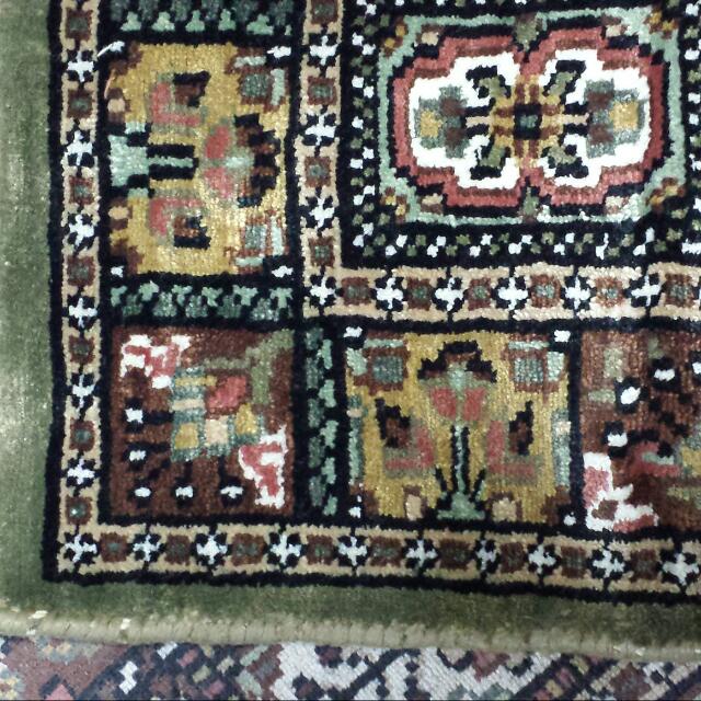 Carpet From Sri Lanka,Kashmir, Food & Drinks, Local Eats on Carousell