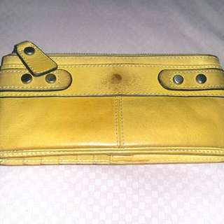 Fossil Maddox Medium Yellow