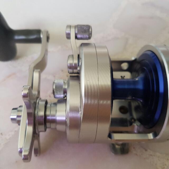 Daiwa Saltiga Z30 overhead fishing reel (right)