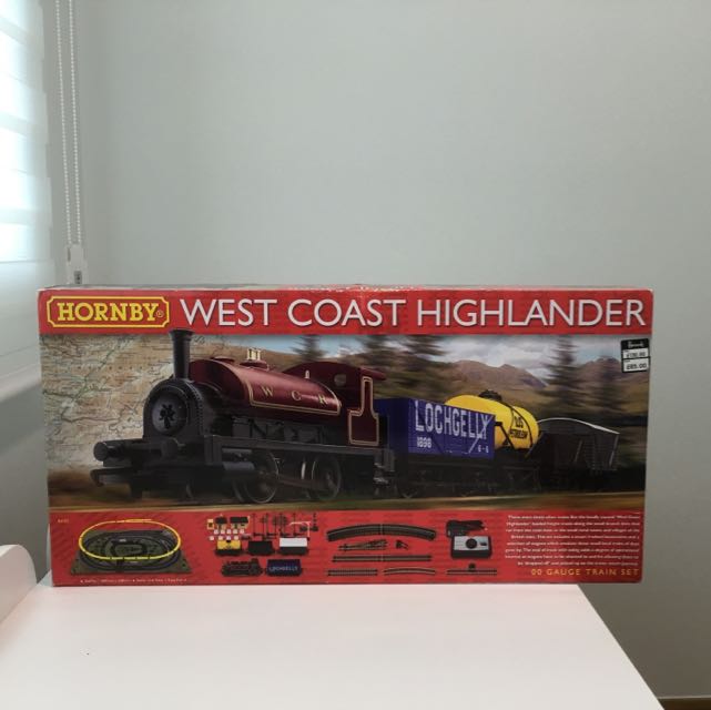 Hornby West Coast Highlander Train Set