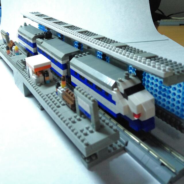 nano train set