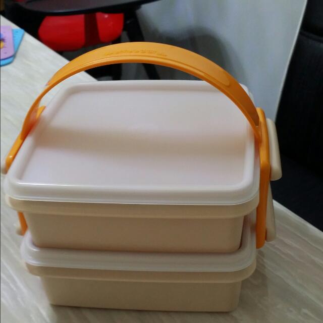 Two Tier Container Example BN Tupperware 2 Tier Container, TV & Home Appliances, Kitchen ...