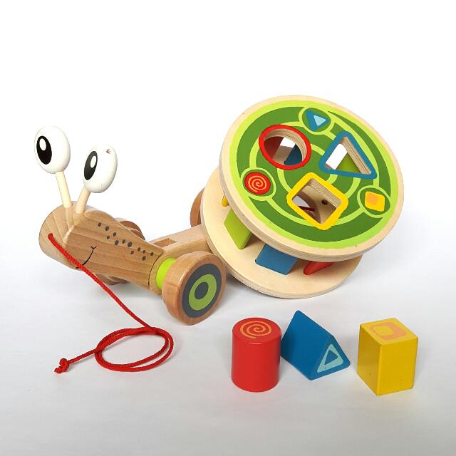 hape snail shape sorter