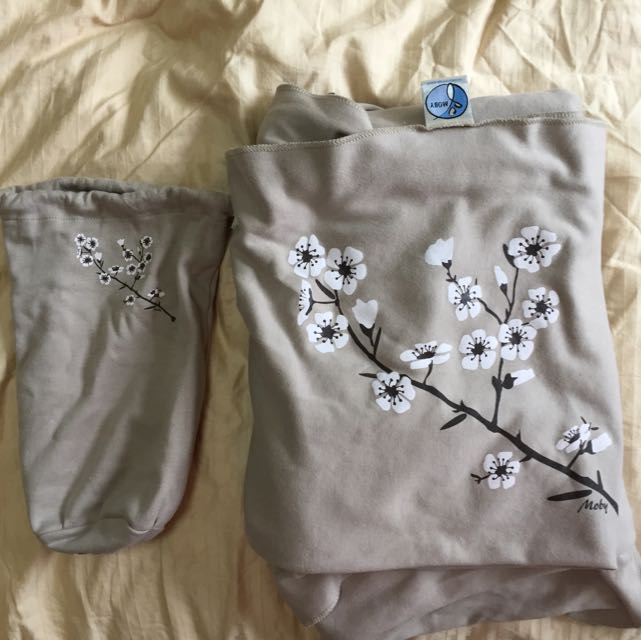 moby wrap almond blossom