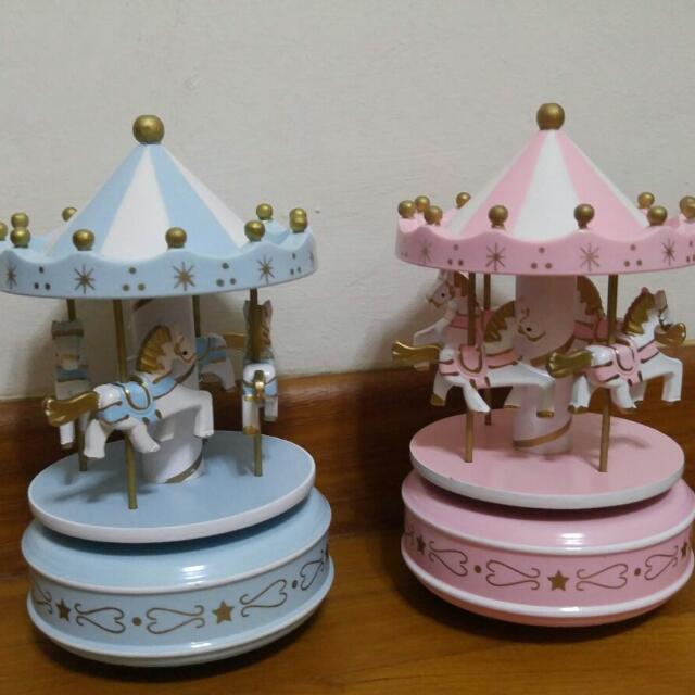 Musical Carousel, Hobbies & Toys, Stationery & Craft, Occasions & Party ...