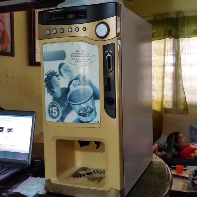 Barista Choi Coffee Vending Machine, Food & Drinks, Beverages on Carousell