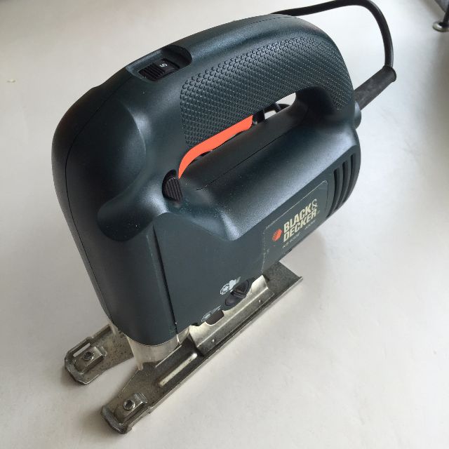 Black and Decker handheld jigsaw KS 632E, Hobbies & Toys, Stationery