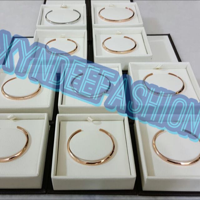 Daniel Wellington Cuff Ready Stock, Women's Fashion, Jewelry ...