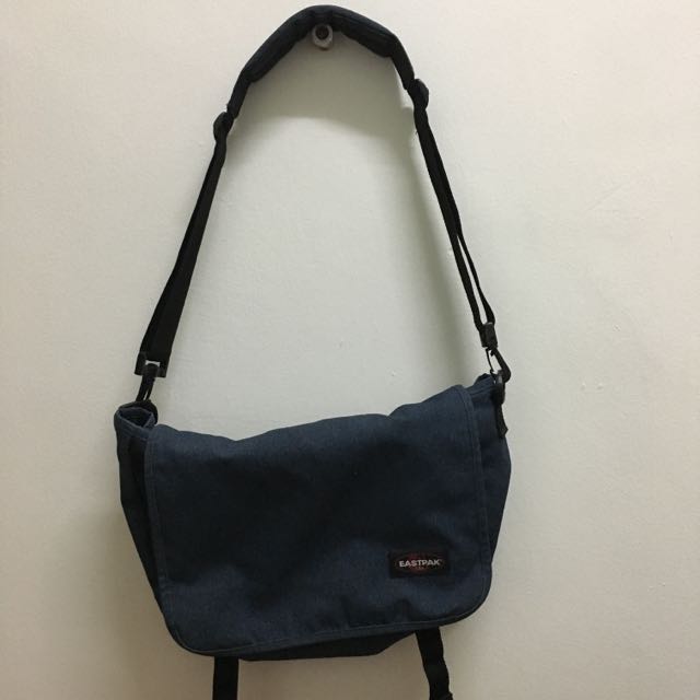 sling bag eastpak