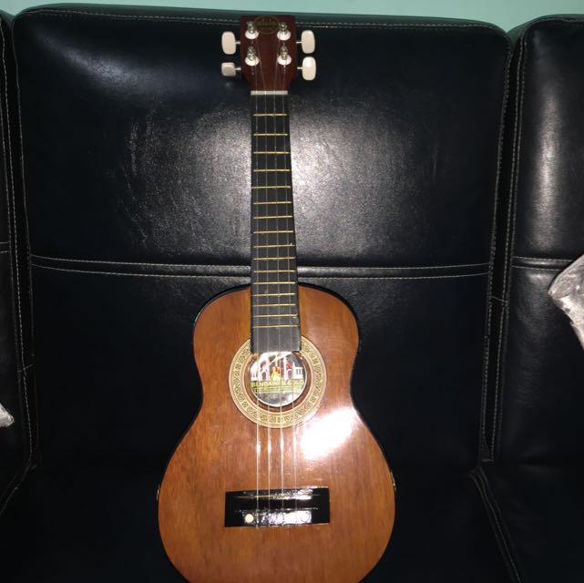 Unduh 780 Koleksi Gambar Gitar Keroncong Terbaru 