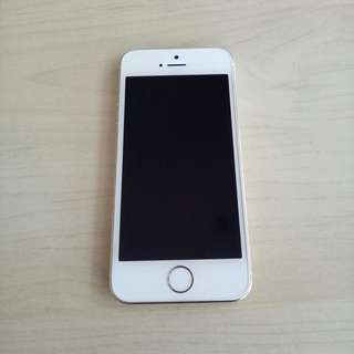 Iphone 5s 64gb Gold Fullset Ori Ex Ibox Pvj , Bandung
