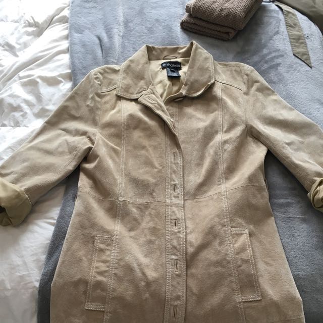Le Chateau Beige Peacoat Women s Fashion Clothes on Carousell