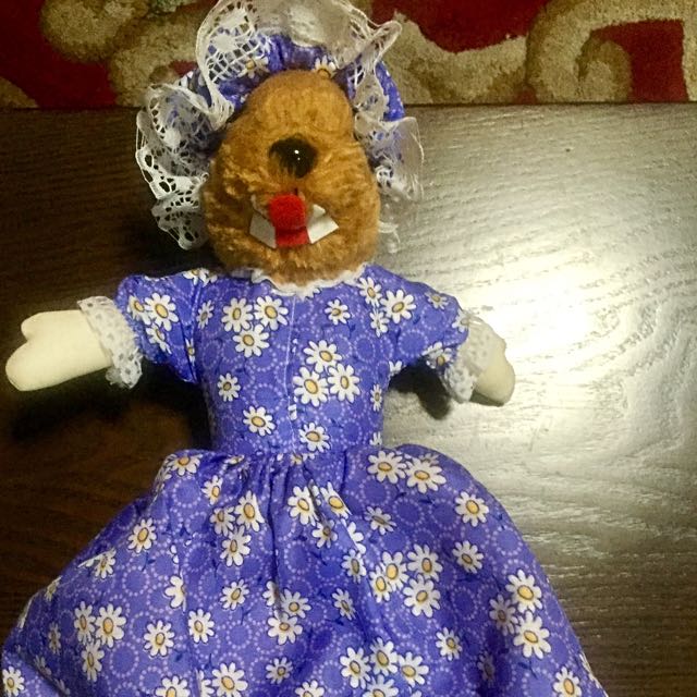 topsy turvy little red riding hood