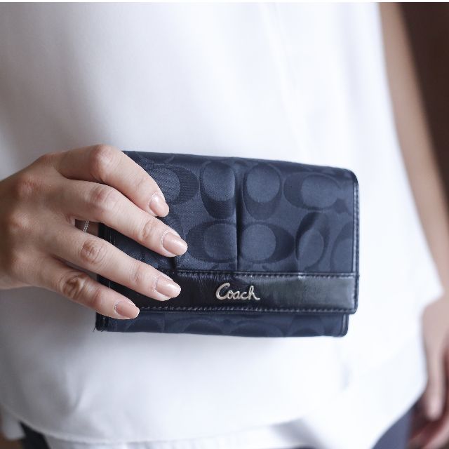 CLEARANCE SALE Coach Soho Pleated Leather Compact Clutch Wallet Black Luxury Bags Wallets on Carousell