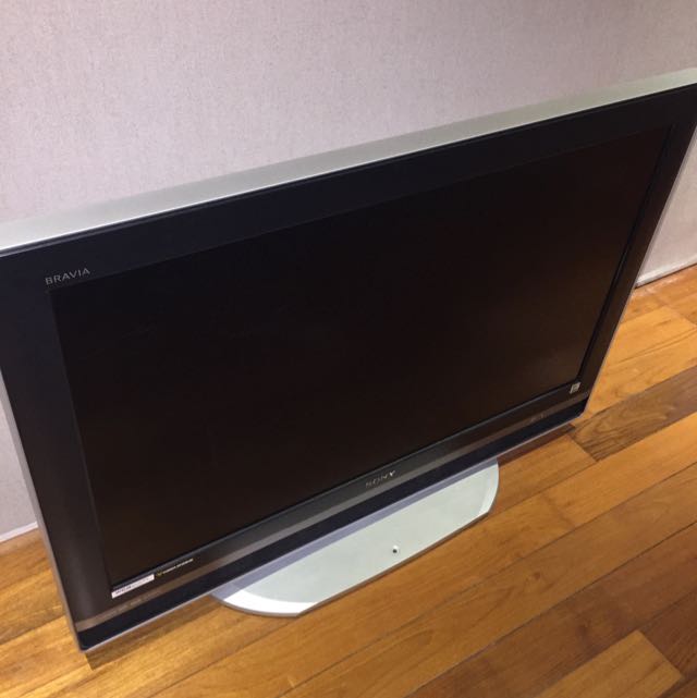 Sony Bravia KLVV40A10, TV & Home Appliances, TV & Entertainment, TV on