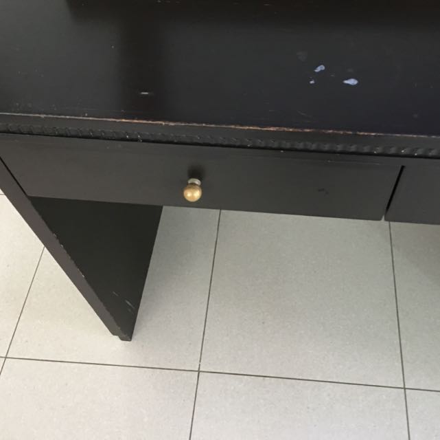Study Table (Category: Tables & Sets) located in Singapore. Submitted by ashley_jas (Listing ID 72270711, Image 2). Description: .