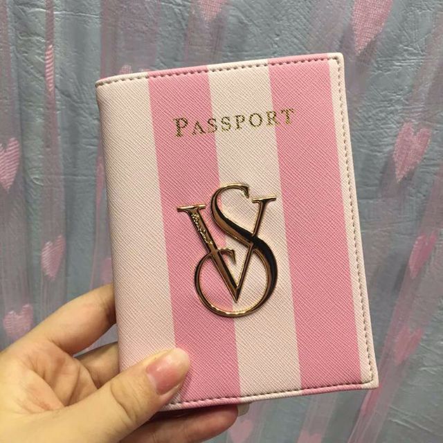 Victoria's Secret – Pink Stripes Passport Holder : Cyprus » Yiannakou Shop