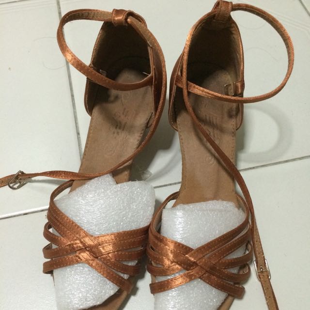 female dance shoes