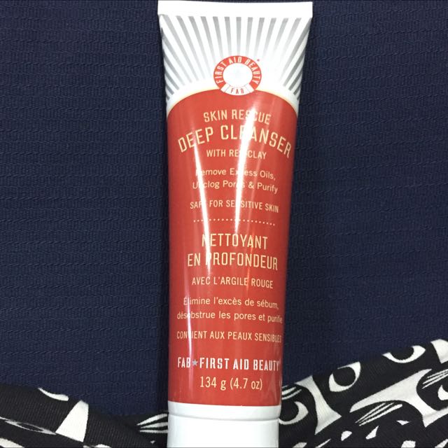 first aid beauty clay cleanser