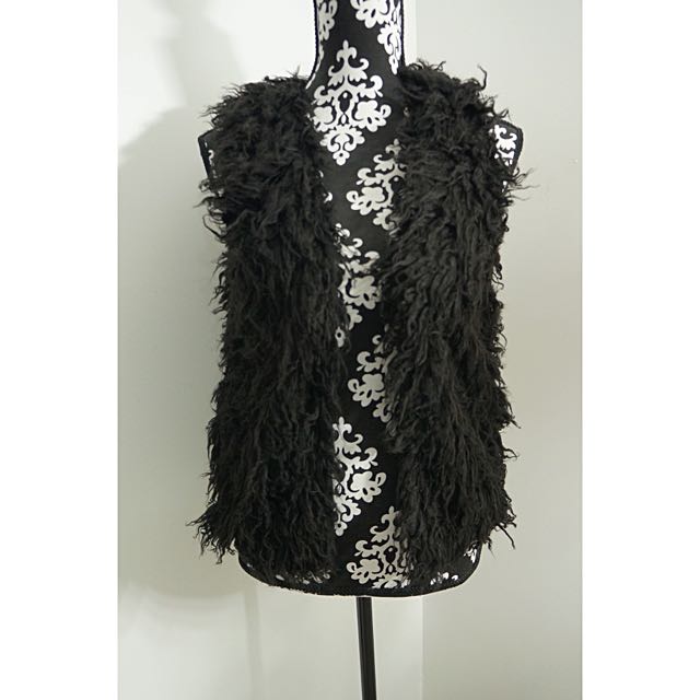 H&m faux fur vest womens on sale