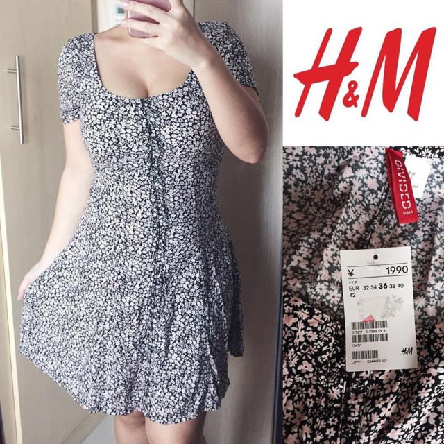 H&M Floral Flowy Dress (Category: Dresses) located in Manila. Submitted by queenbshop (Listing ID 72467034, Image 1). Description: .