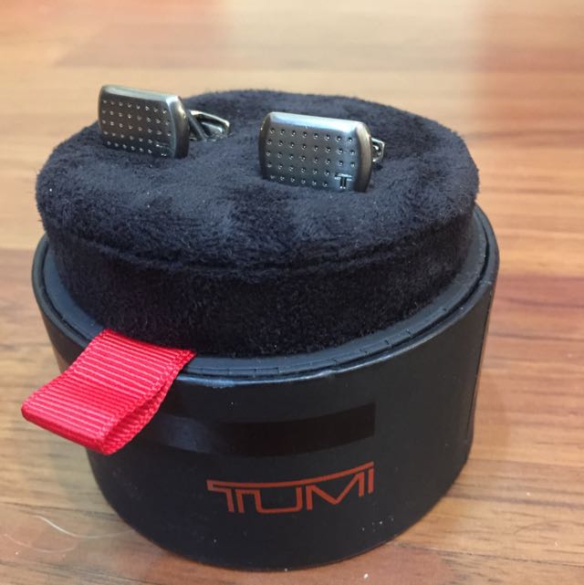 Tumi cufflinks 2025