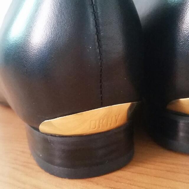 Office best sale shoes dkny