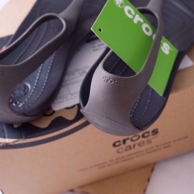 Crocs sexi flip deals size 9