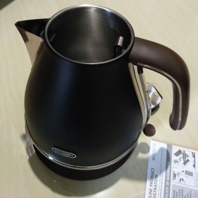 Delonghi Icona Vintage Electric Kettle black TV Home Appliances Kitchen Appliances Coffee Machines Makers on Carousell