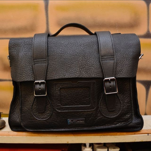 Dr marten sale laptop bag