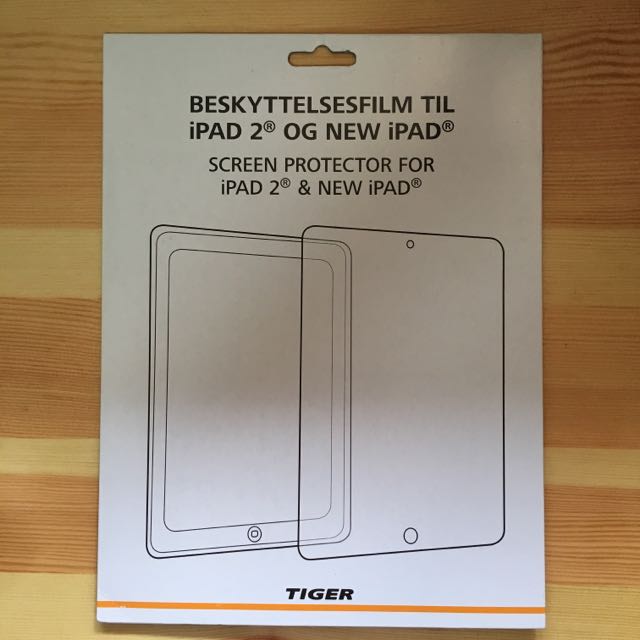 iPad2 Screen Protector (Category: Other Mobile & Gadget Accessories) located in Singapore. Submitted by happyflavour (Listing ID 72653295, Image 1). Description: .