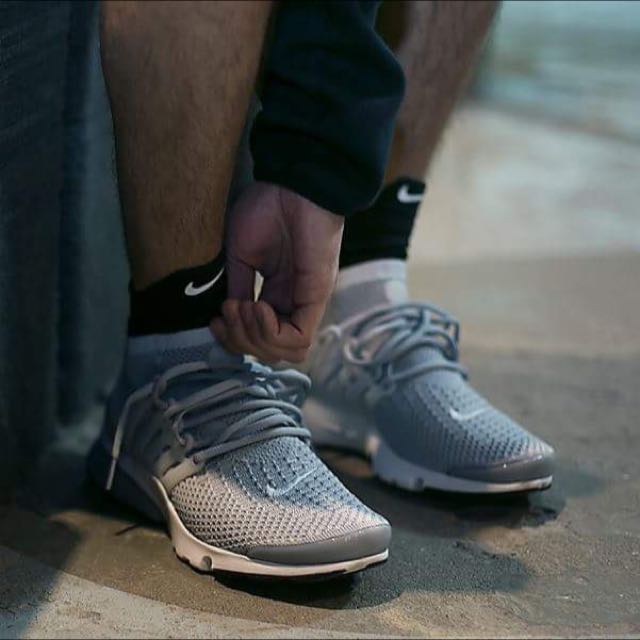 nike versatility socks mid