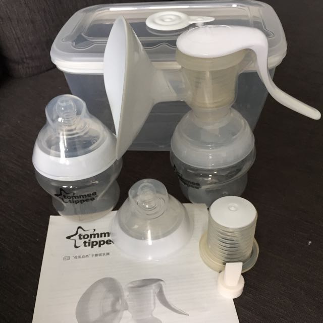 Tommee Tippee Closer To Manual Breast Pump Kit, Babies & Kids, & Feeding, Breastfeeding & Bottle Feeding on