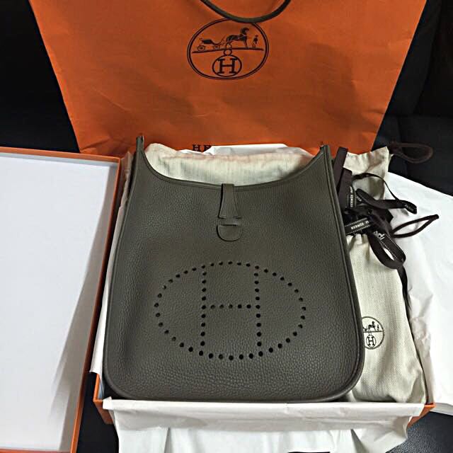 100% Authentic HERMES EVELYNE 29 III PM BLACK Silver HARDWARE/receipt