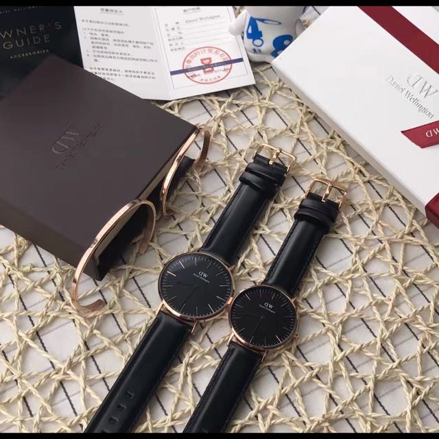Daniel wellington classic black top