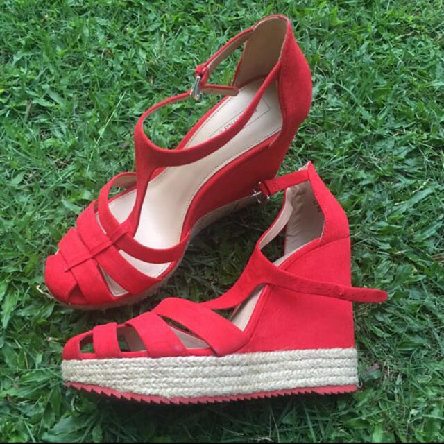 bershka shoes red