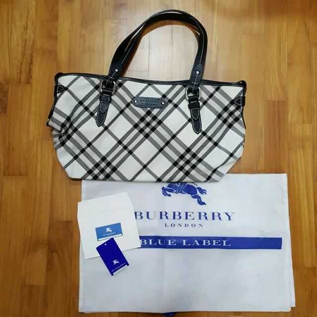 Burberry Blue Label Shoulder Bag Mrttampines Mrtraffles Women S Fashion Bags Wallets On Carousell