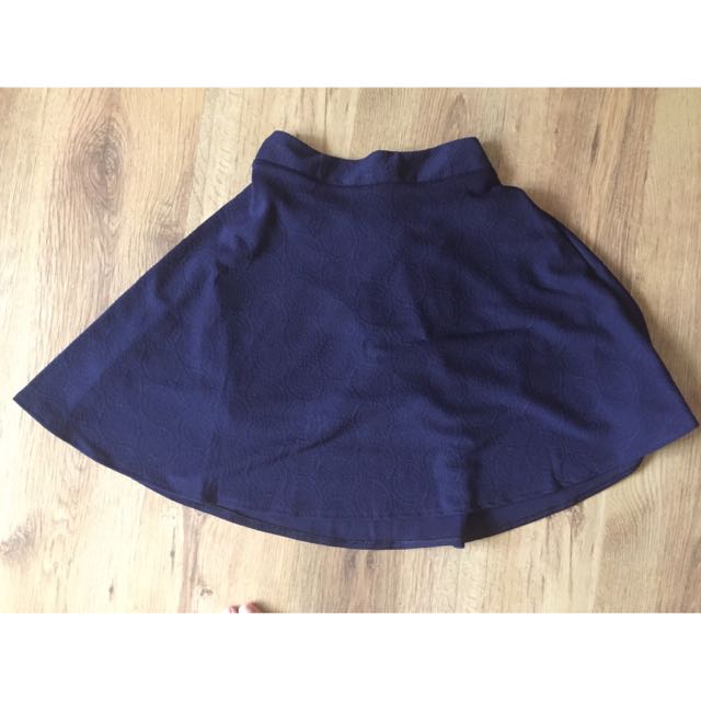 [Clearing] Skirt, Women's Fashion, Bottoms, Skirts on Carousell