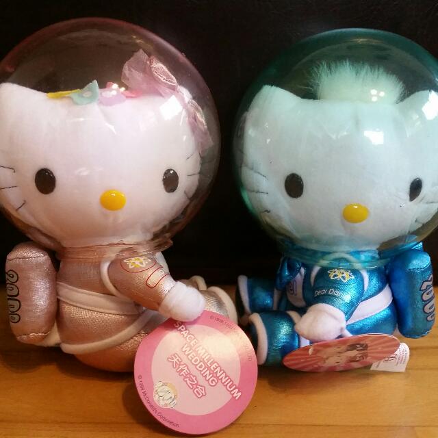 hello kitty mcdonalds toys 2000