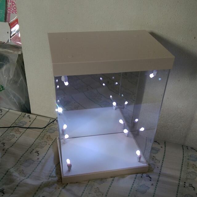 Legend Studio Master Light House, Acrylic Display Case LED Light Box for 12", Hobbies & Toys