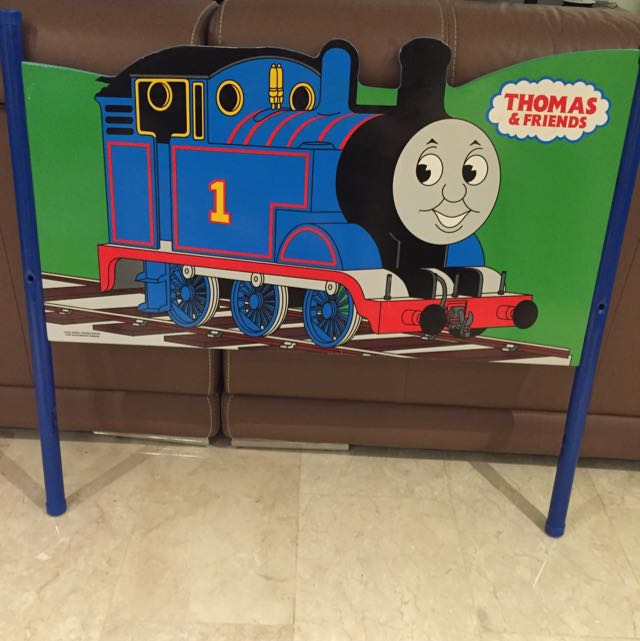 thomas the train frame
